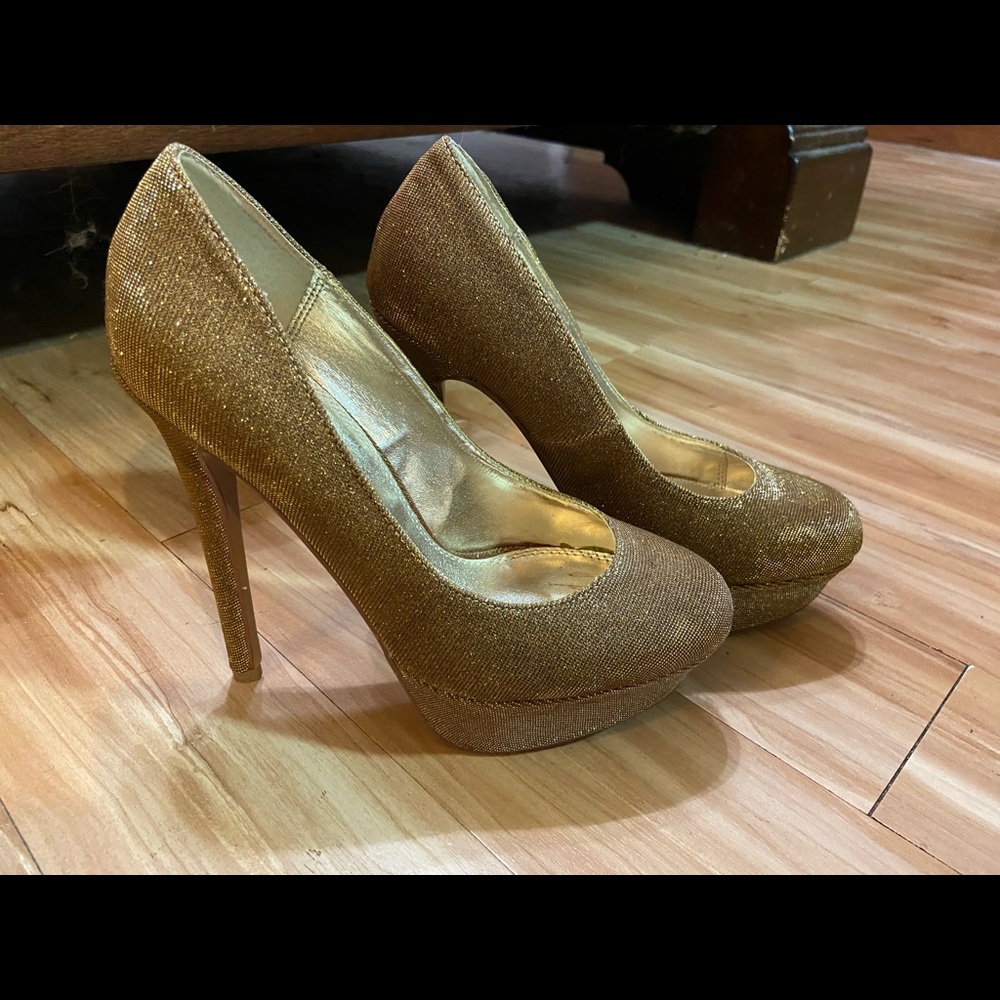 Bakers Gold Tulle Stiletto Pumps